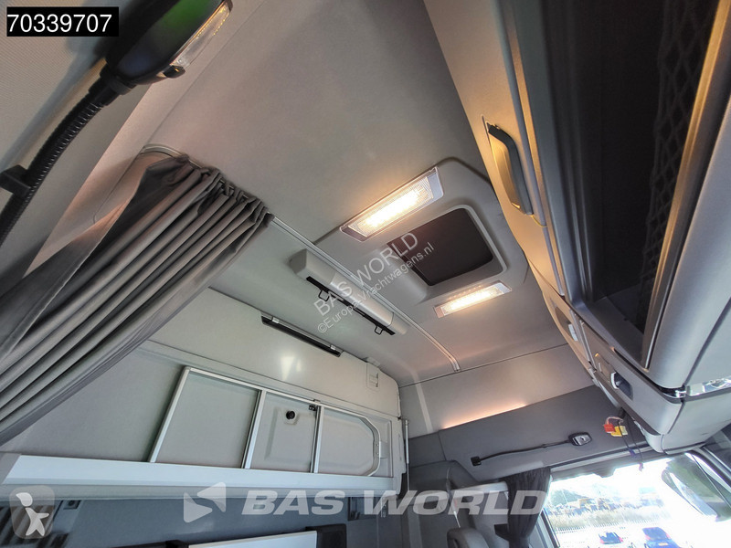 Renault T 520 4X2 Hydraulic ACC tractor unit