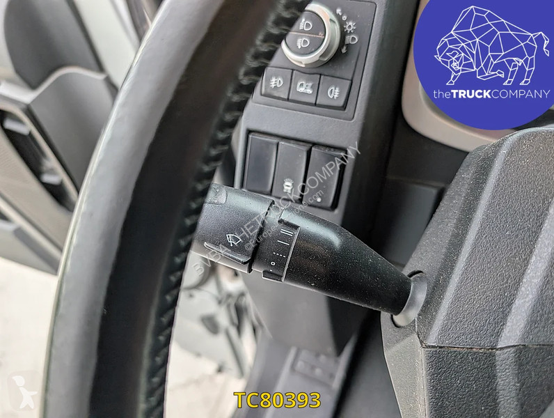 Renault T 520 tractor unit