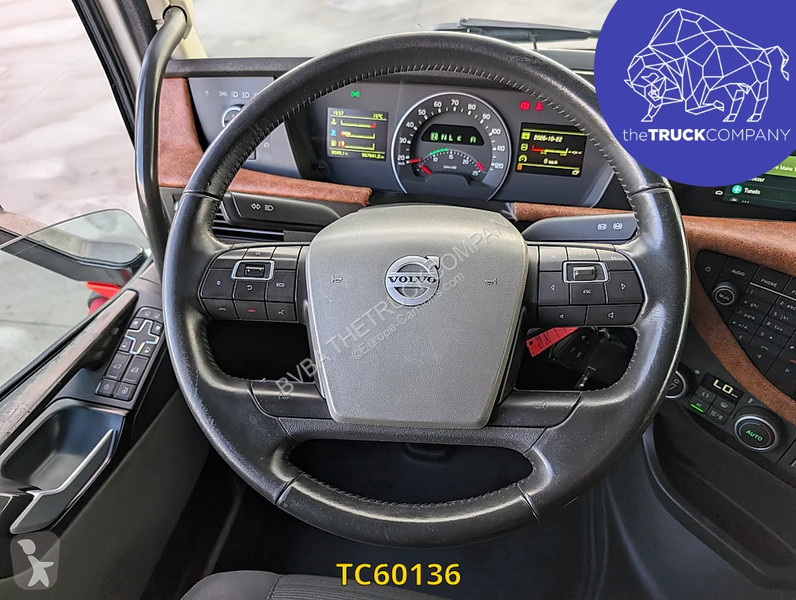 Traktor Volvo 500