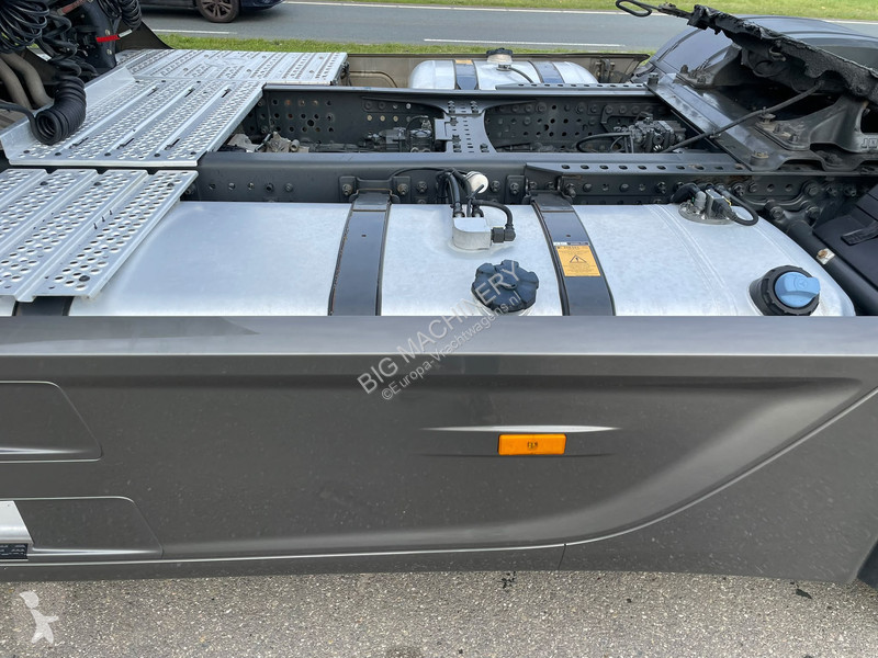 Trekker  ACTROS 1853 LS 4X2