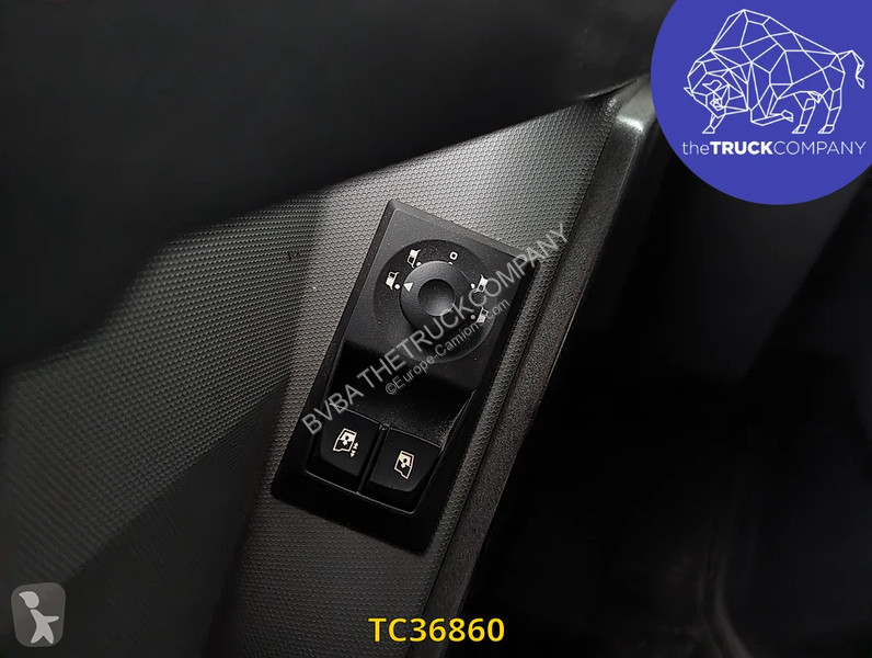 Renault T 460 tractor unit
