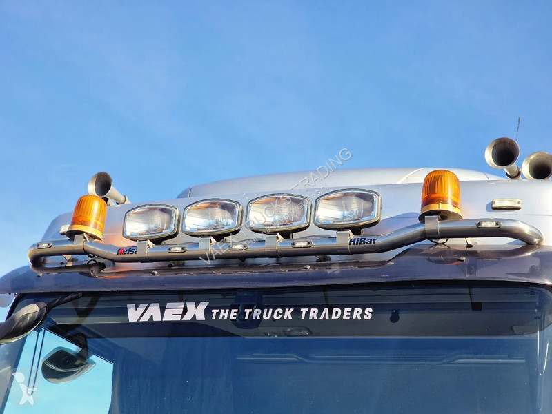 Traktor DAF 440 SpaceCab 4x2 - Full spoiler -...