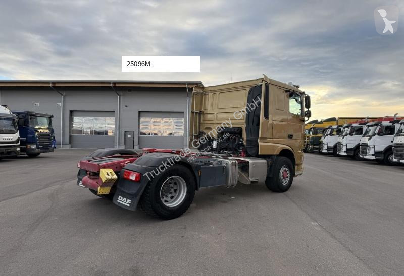 Traktor DAF XF530