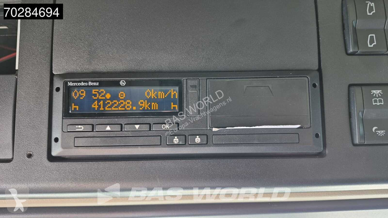 Traktor Mercedes 1945 4X2 GigaSpace 2x Tanks...