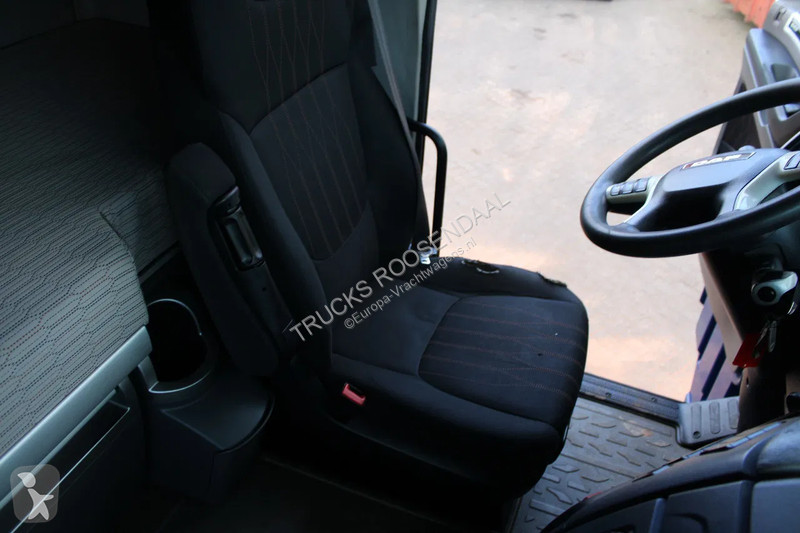 Tahač DAF 106480 + retarder + 623.000km + EURO...