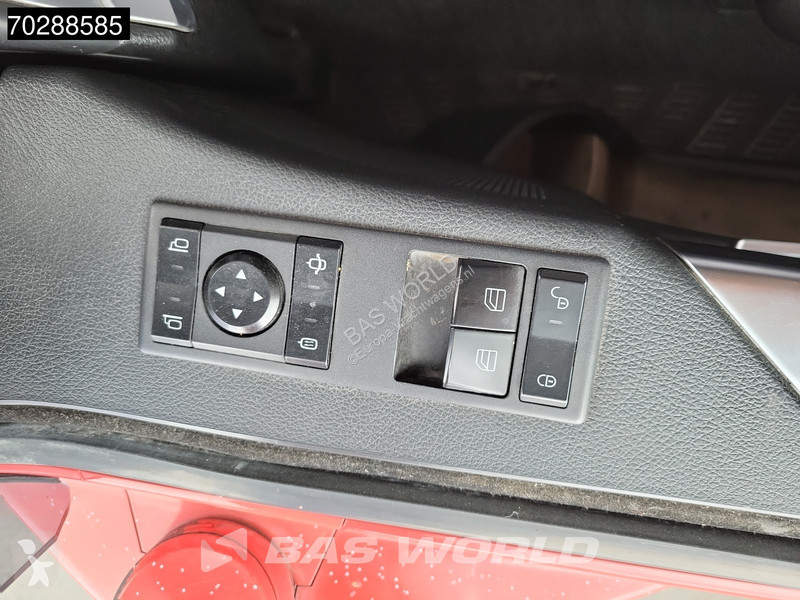Traktor Mercedes 2063 4X2 BigSpace Full-Air...