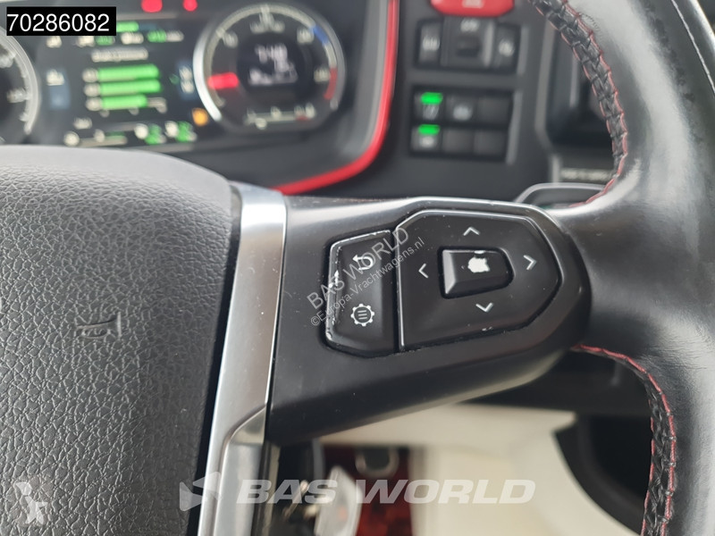 Tahač Scania S650 S 6X2 Special Interior!...