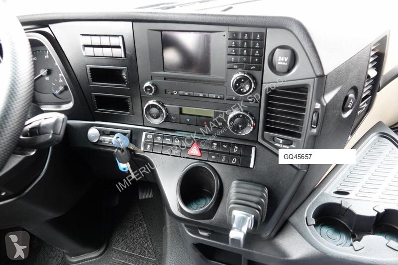 Tractor Mercedes ACTROS 1843