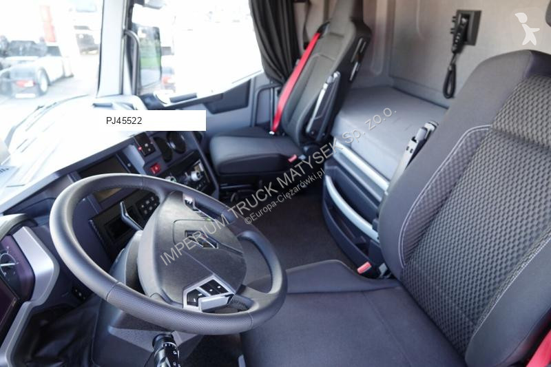 Traktor Renault C 520
