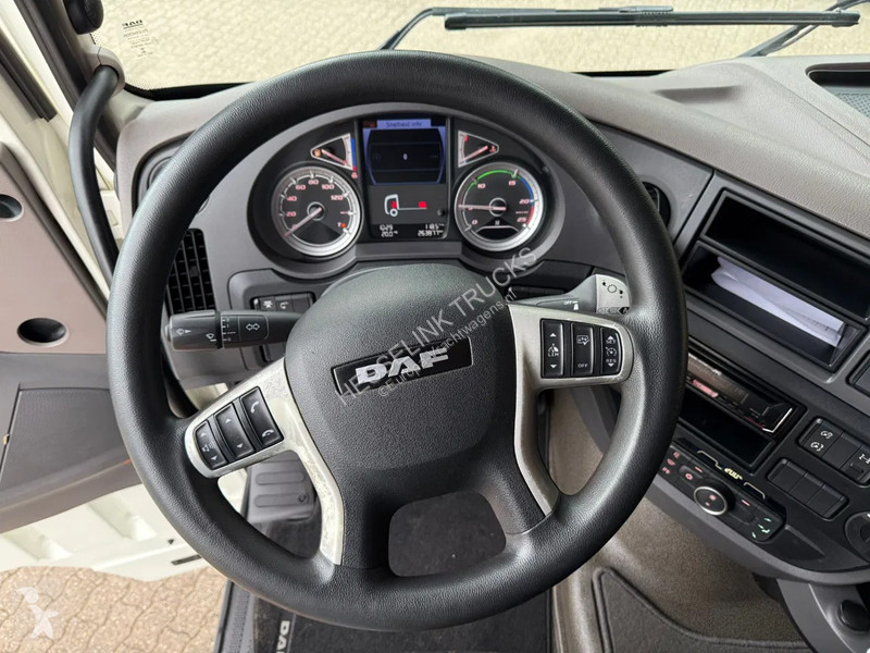 Trekker DAF 480 SSC Super Space 2x tank LED...