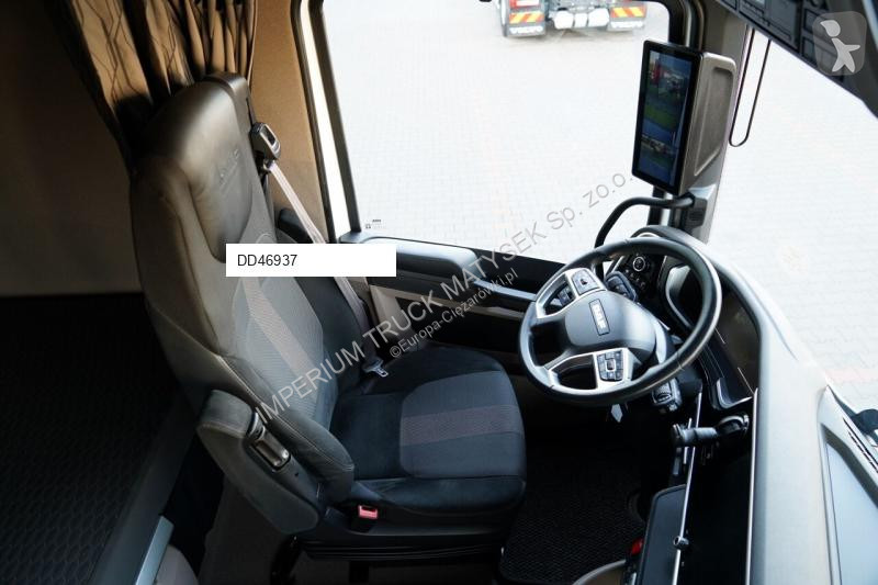 Tahač DAF XG 530