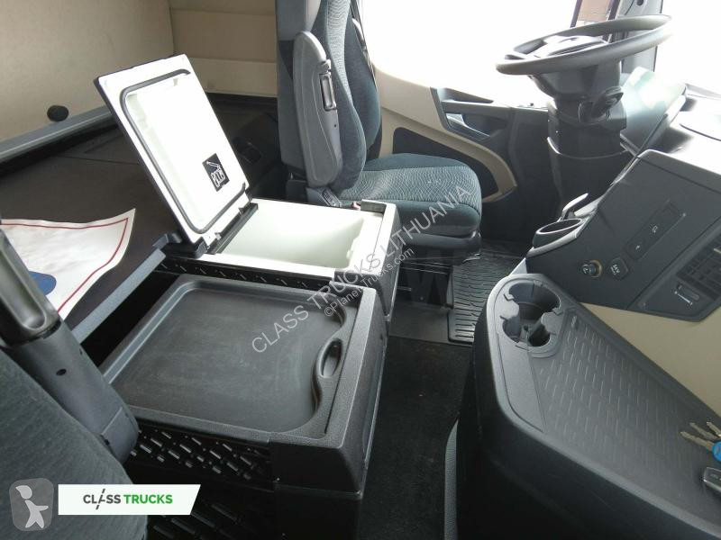 Tahač Mercedes 5 1845 BigSpace, Max tanks