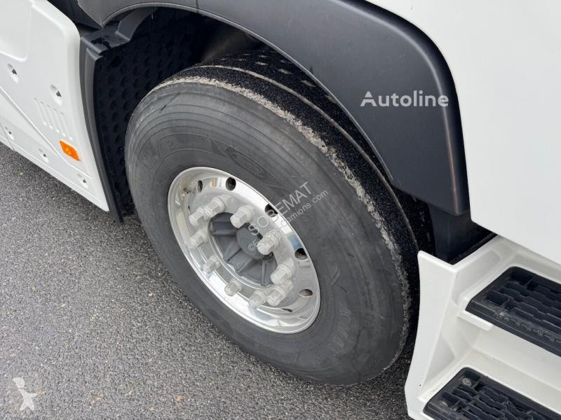 Traktor Renault  T480
