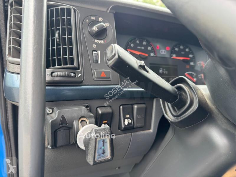 Tracteur Volvo 13