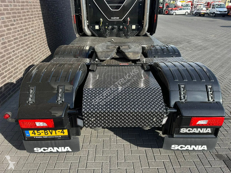 Traktor Scania S660 V8 6X2 ONGINE SPECIA...