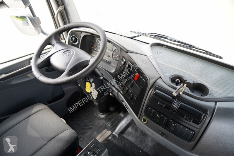 Traktor Mercedes AXOR 1829