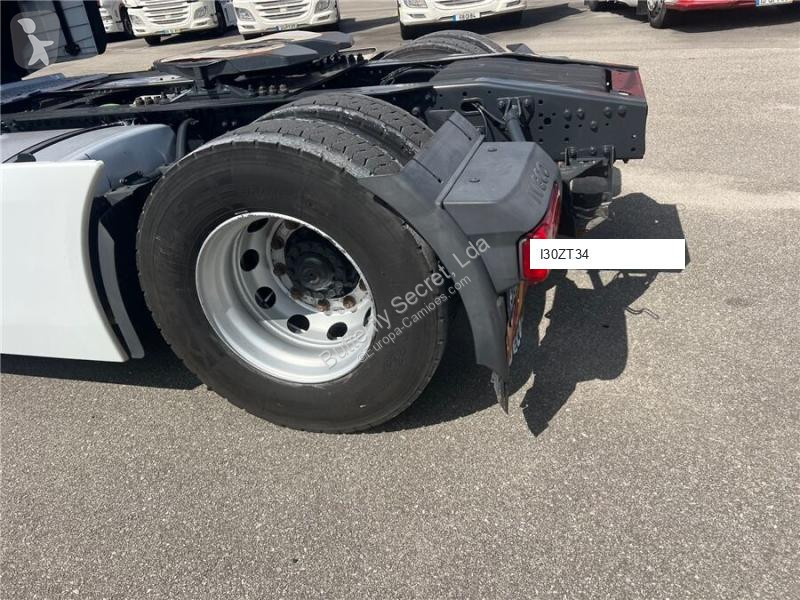 جرار Iveco S-WAY 460