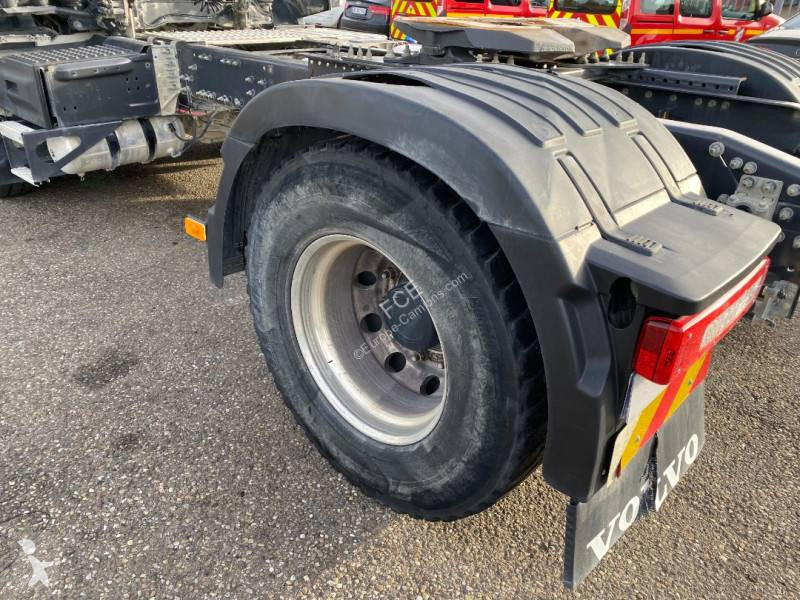 جرار Volvo