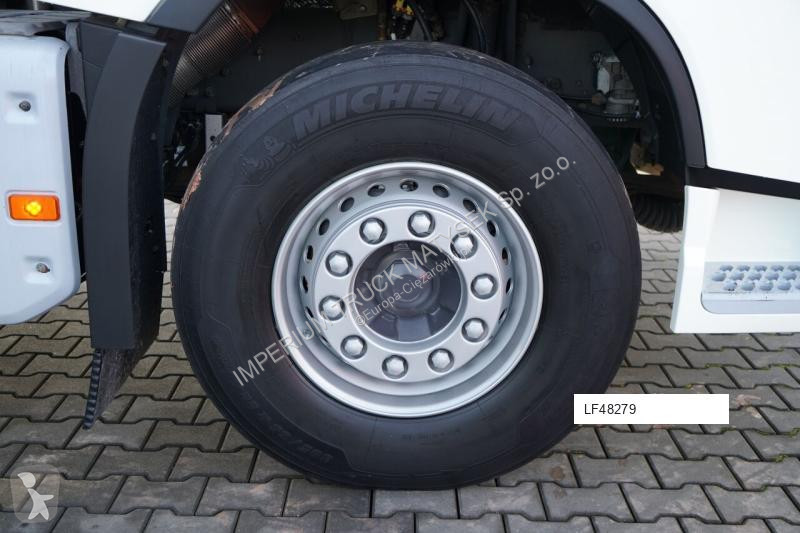 Влекач Volvo