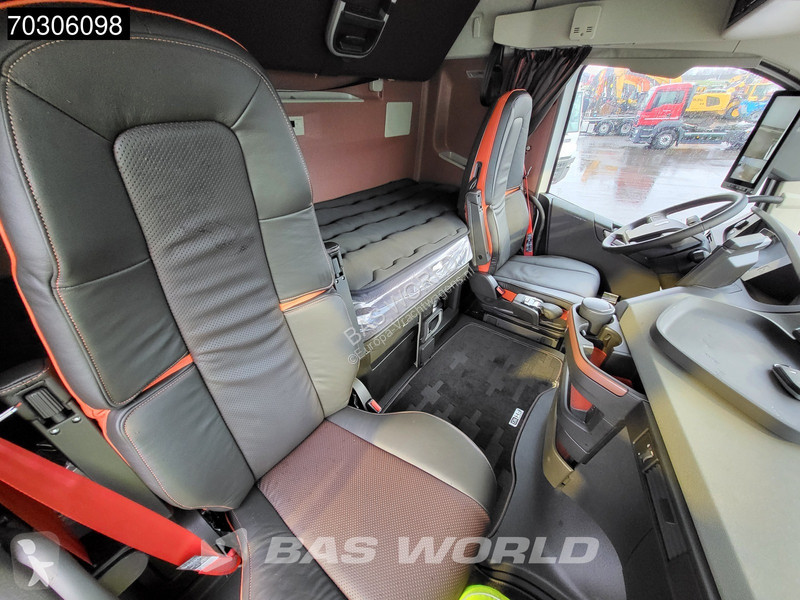 Trattore Stradale Volvo 780 4X2 NEW! XL...