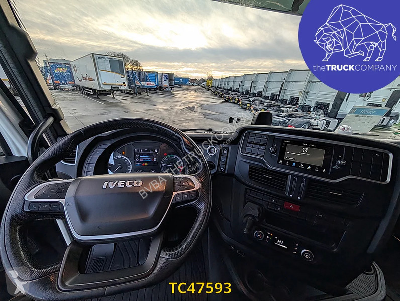 جرار Iveco S-Way 480