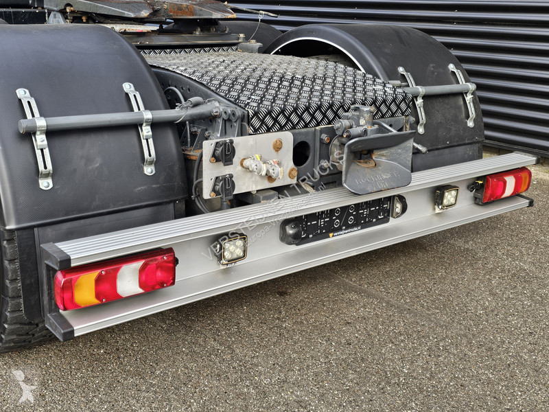 جرار Mercedes 3363 SL / 6x4 / PALFINGER EPSILON...