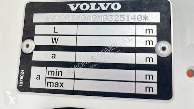 جرار Volvo