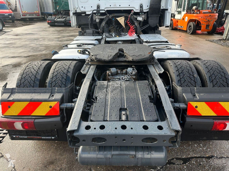 Ciągnik siodłowy Mercedes 1845 Euro6 4x2 Voll-Luft