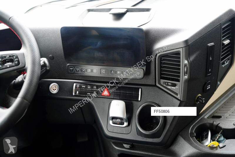 Влекач Mercedes ACTROS 1845