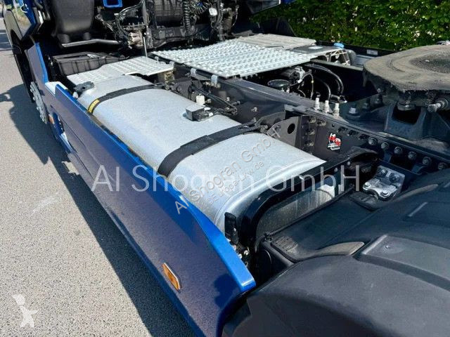 جرار Renault T460...