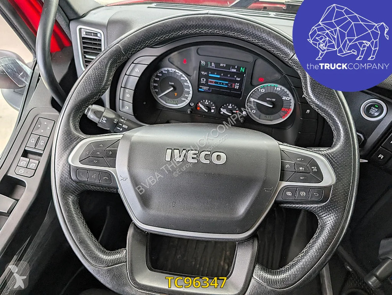 Iveco S-Way 490 tractor unit