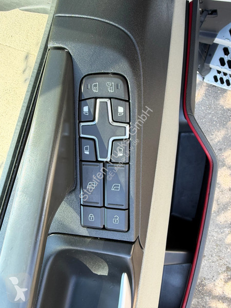 جرار Volvo FH 460 3x Globe *Standard-SZM...