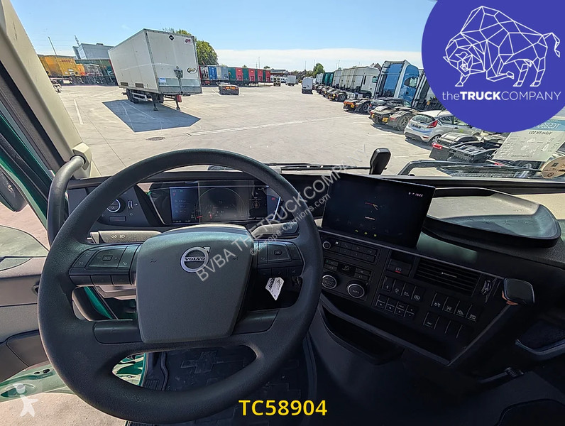 جرار Volvo 500