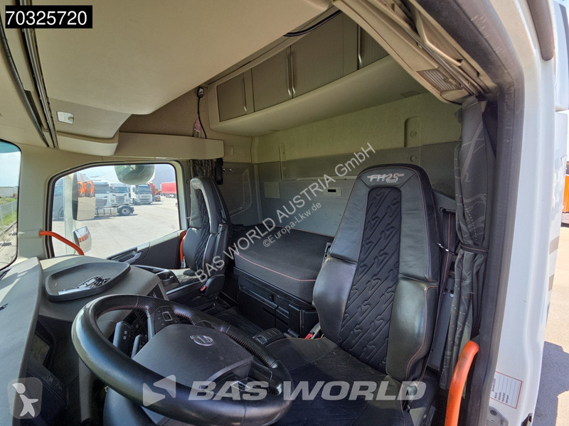 Trattore Stradale Volvo 4X2 25th Anniversary!...