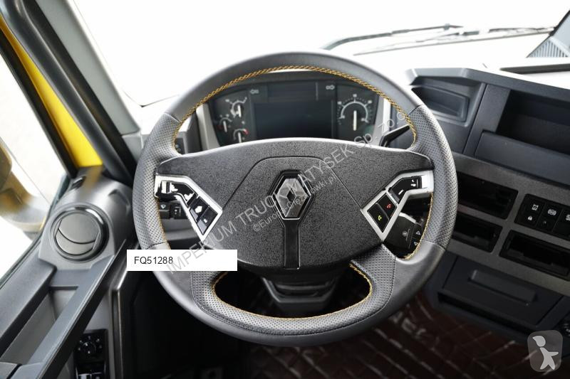 Влекач Renault T 440