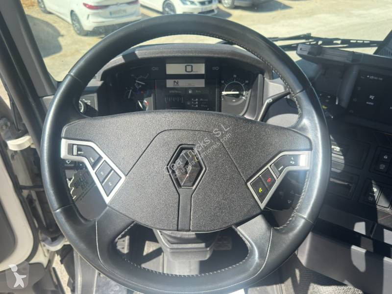 جرار Renault