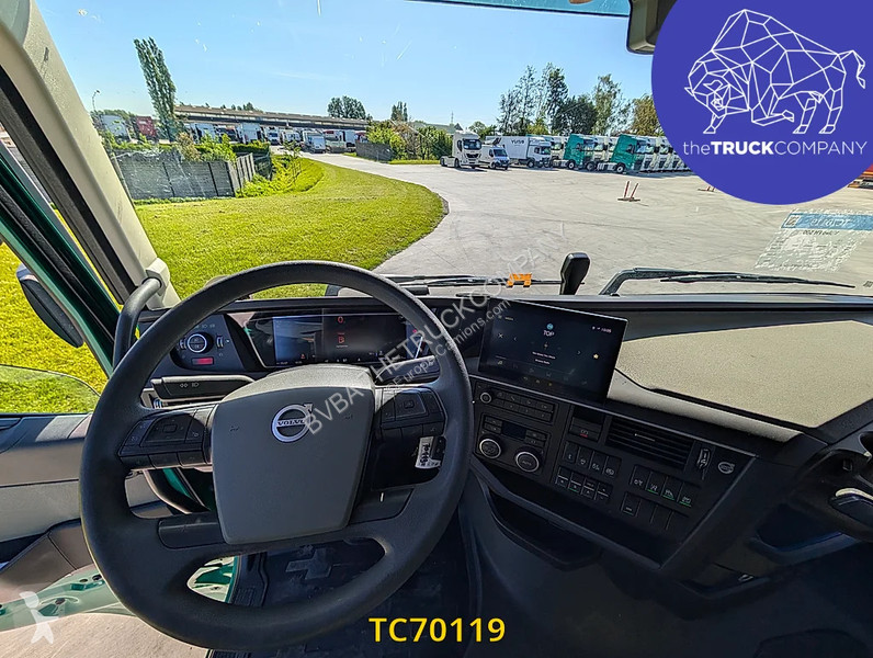 جرار Volvo 500