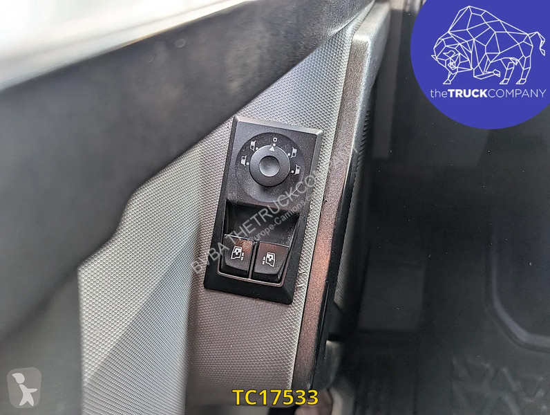 جرار Renault T 480