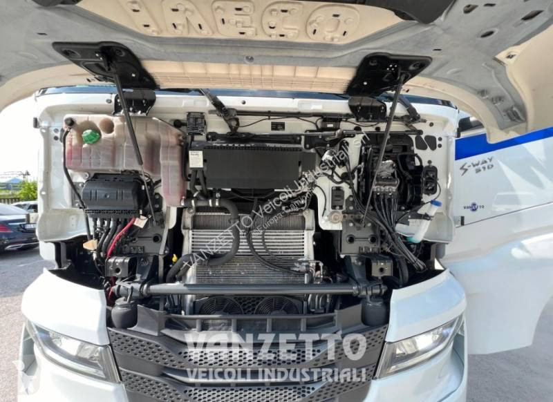 جرار Iveco