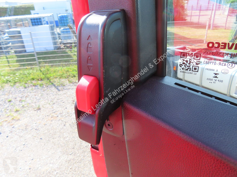 جرار Iveco S-Way 570 Intarder FZ.231