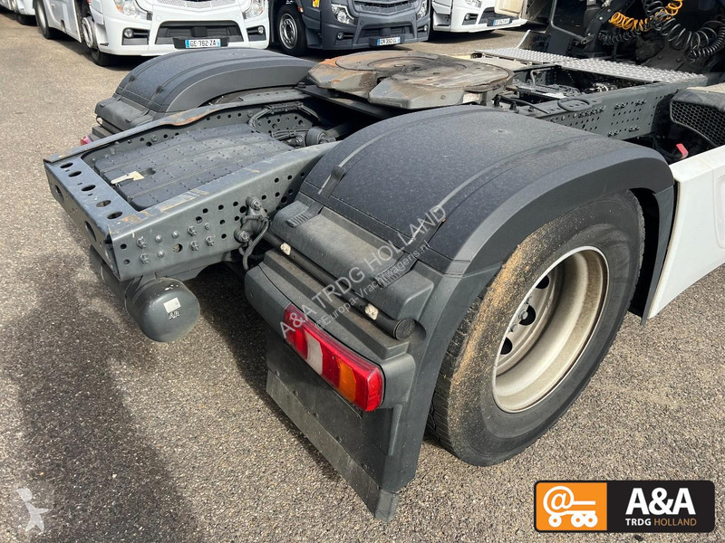 جرار Mercedes ACTROS 1845