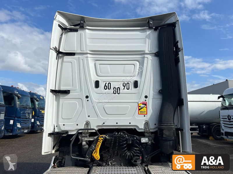 جرار Mercedes ACTROS 1845