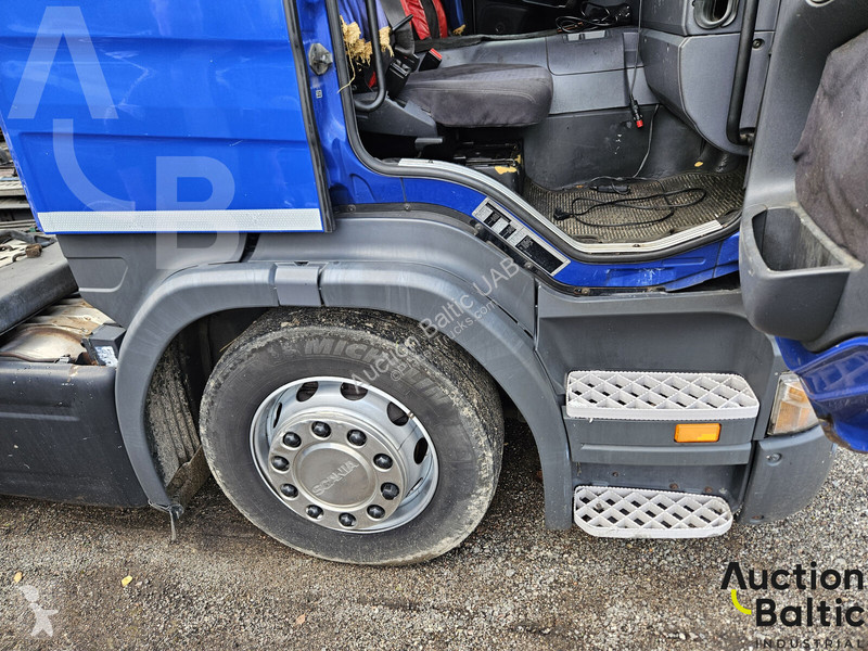 Traktor Scania 380