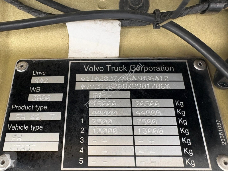 جرار Volvo + RETARDER + EURO 6C + SPOILERS + XL...