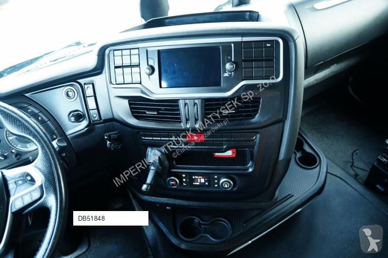 Влекач Iveco / 510