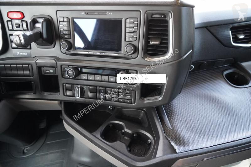 جرار Scania S 450