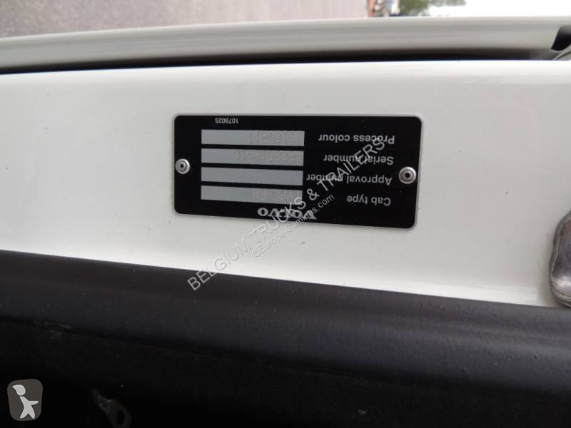 جرار Volvo