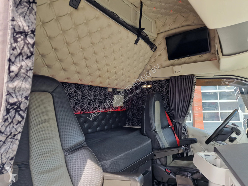 Tracteur Volvo 13500 Globetrotter XL 4x2 - Low...