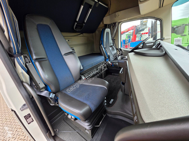 جرار Volvo 500 | 6E | Teilledersitze |...