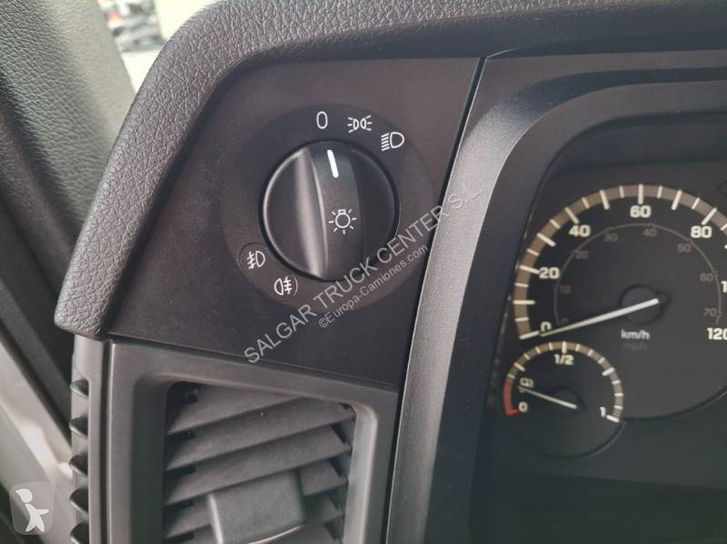 جرار Mercedes
